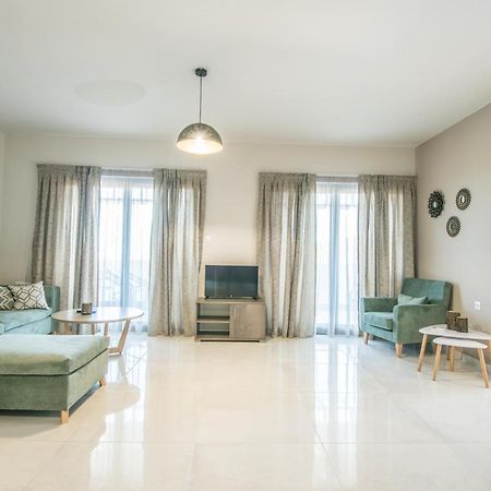 Olivia Suite อายิโอสนิโกลาโอส ภายนอก รูปภาพ