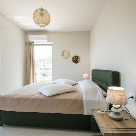 Olivia Suite อายิโอสนิโกลาโอส ภายนอก รูปภาพ